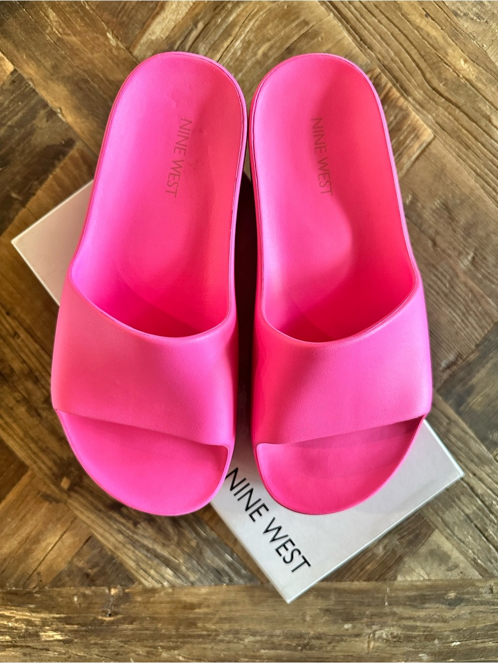 Nine West Pink Pool Side Slide Sandals Size 7